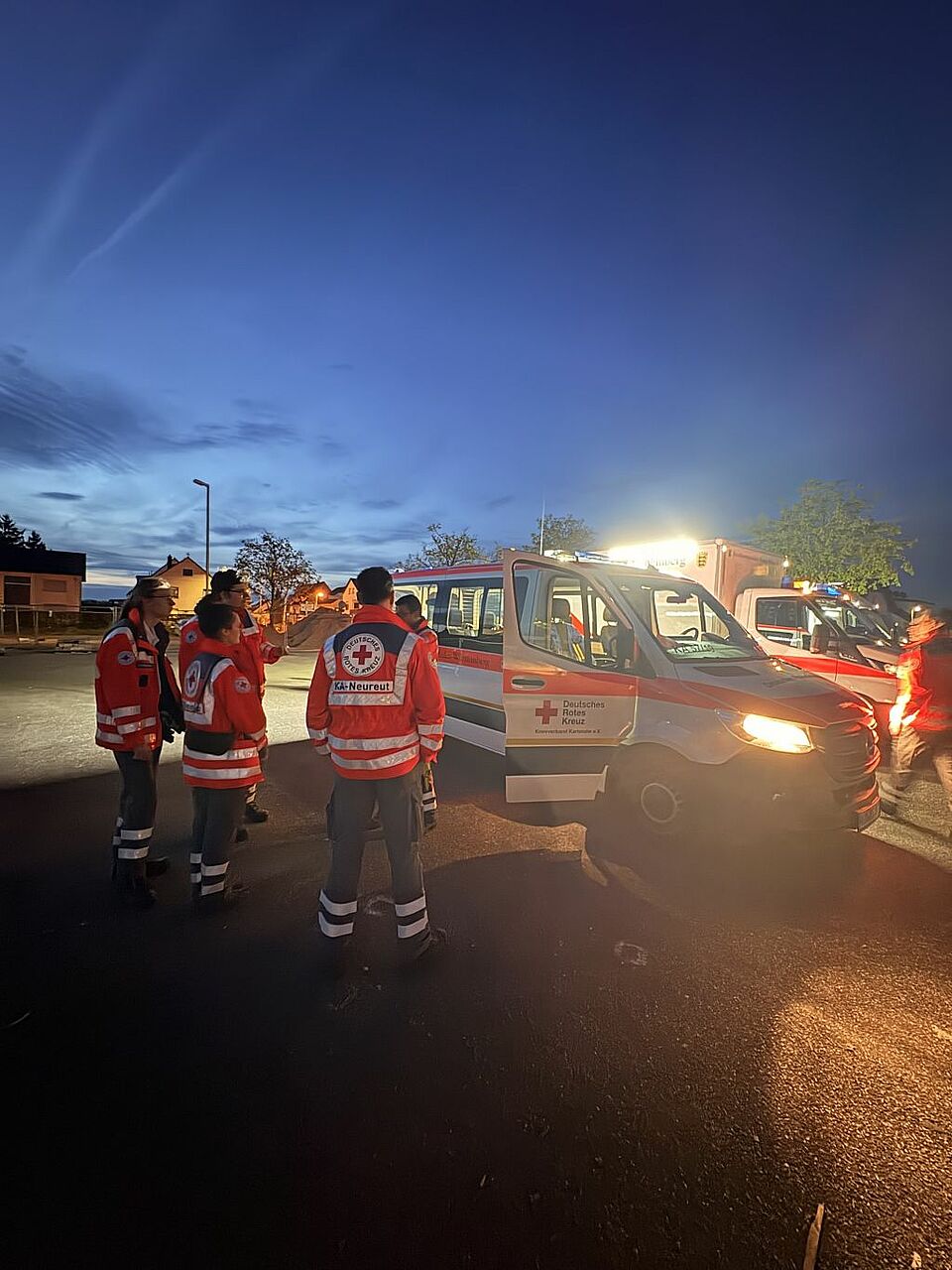 Mannschaftswagen und Team